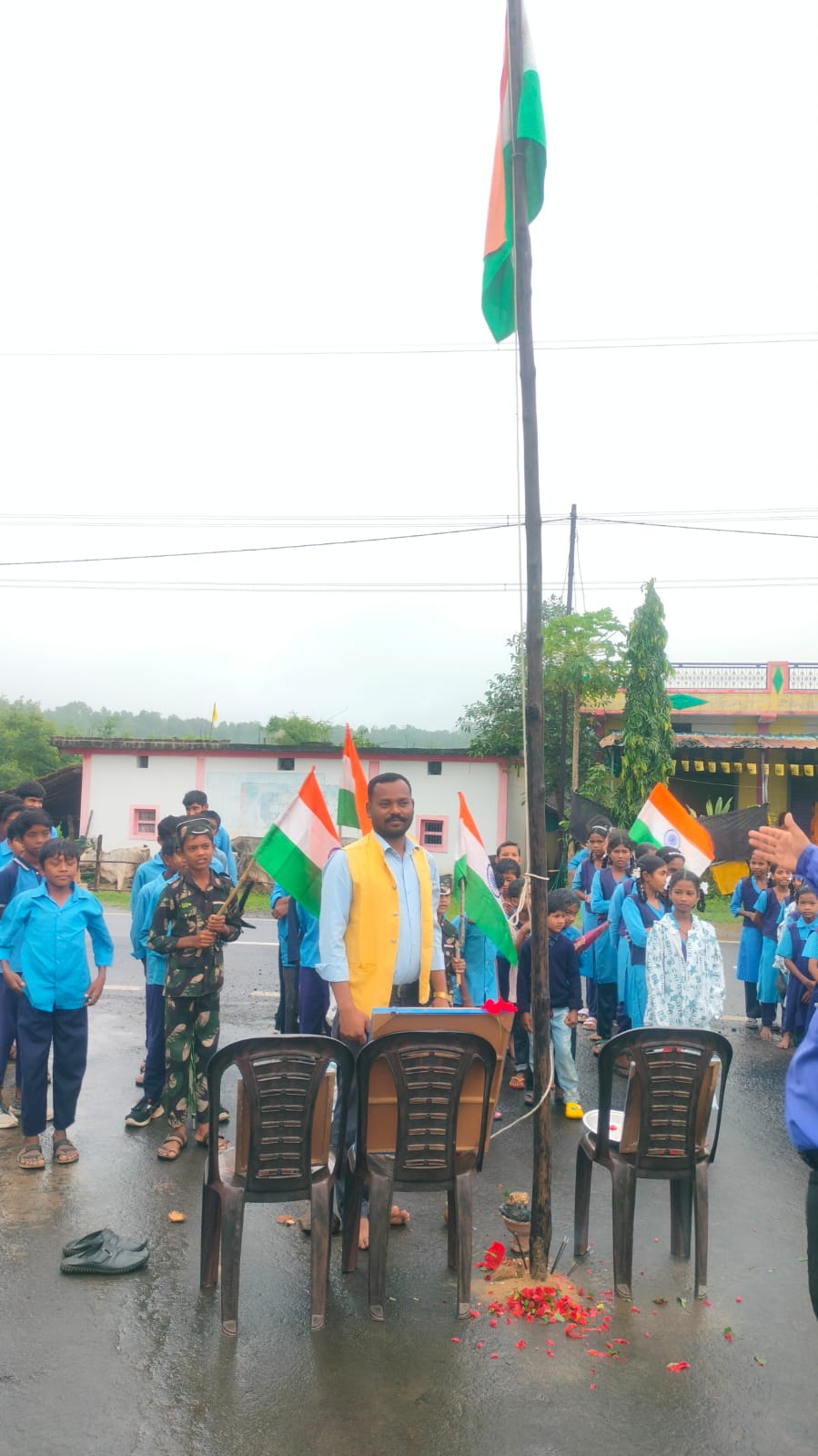 झंडा चौक सुभरिया में धूमधाम से मनाया गया स्वतंत्रता दिवस