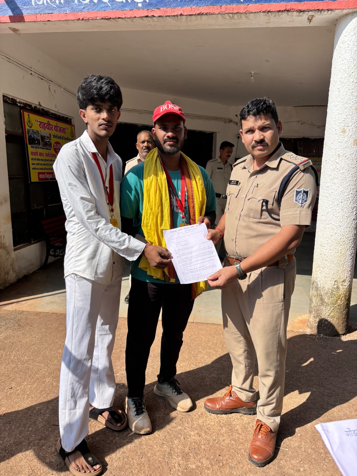बिछुआ क्षेत्र में शराब दुकान और अवैध बिक्री की जांच की मांग, JBD ने पुलिस अधीक्षक को सौंपा ज्ञापन